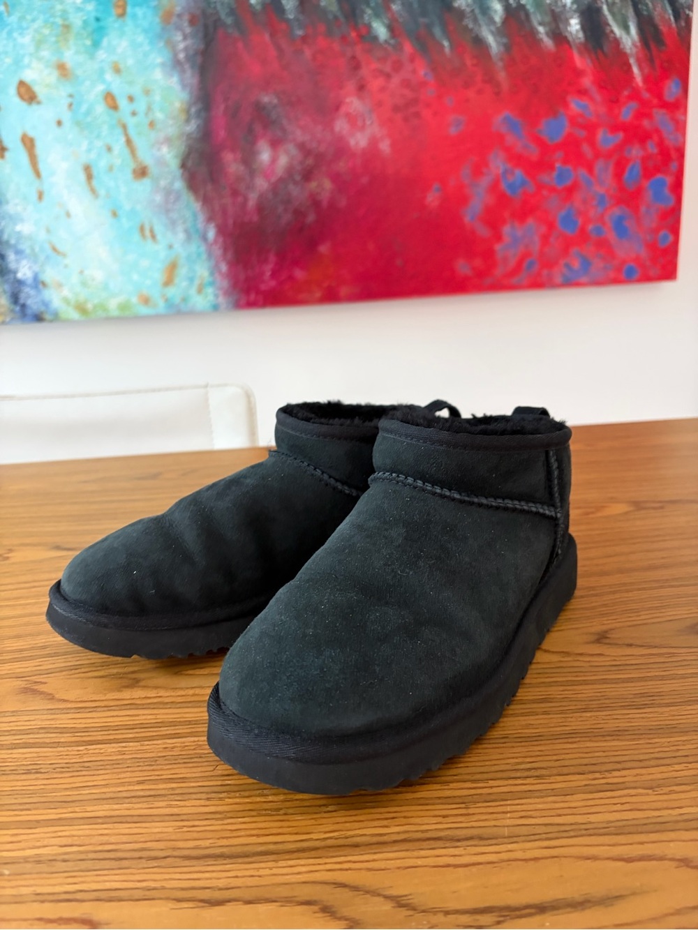 UGG Women's Classic Ultra Mini Boots Sz 9